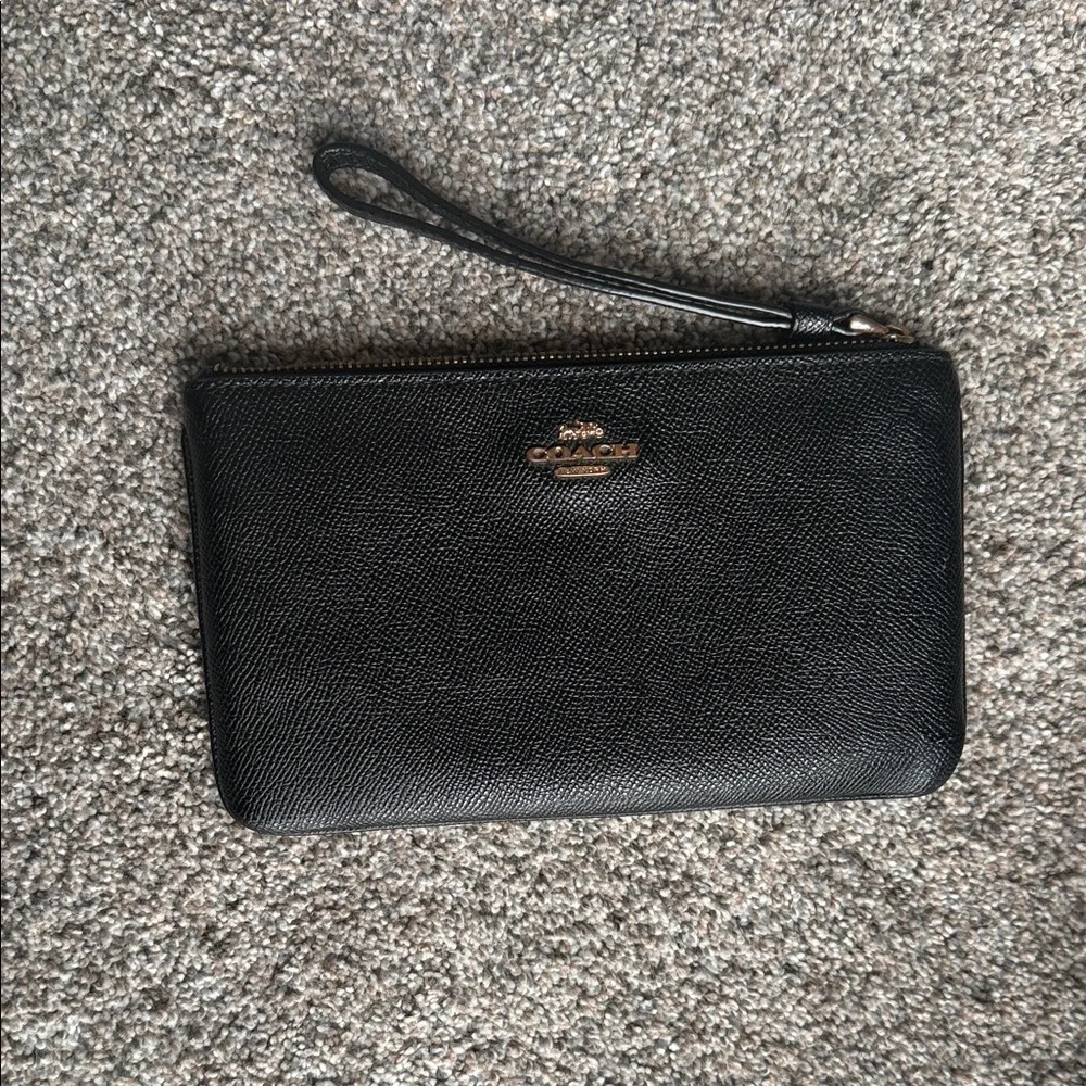 Coach Black Crossgrain Leather Large Wristlet - Gold Hardware